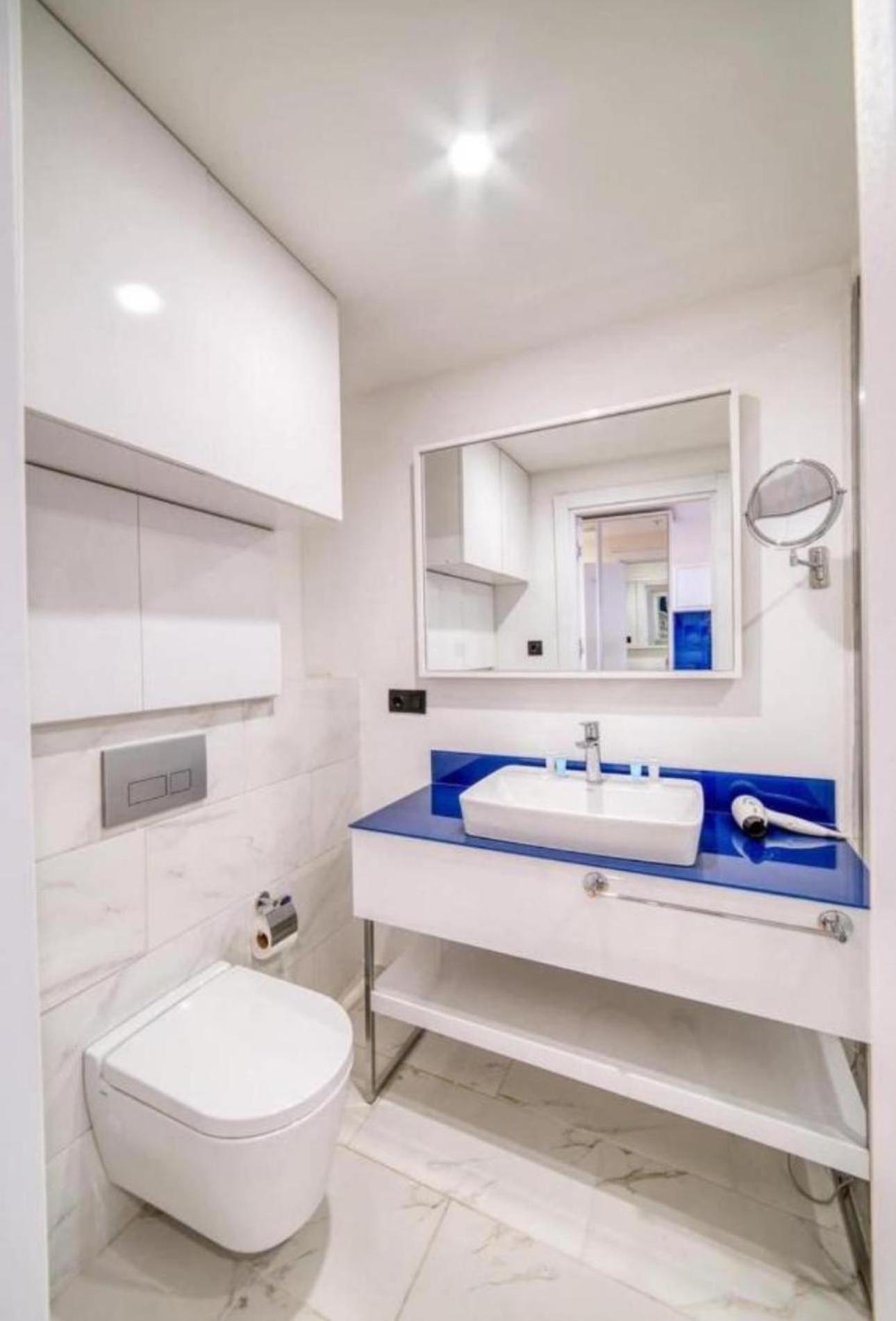 Luxury Panorama Sea View Apartment & Central 巴统 外观 照片